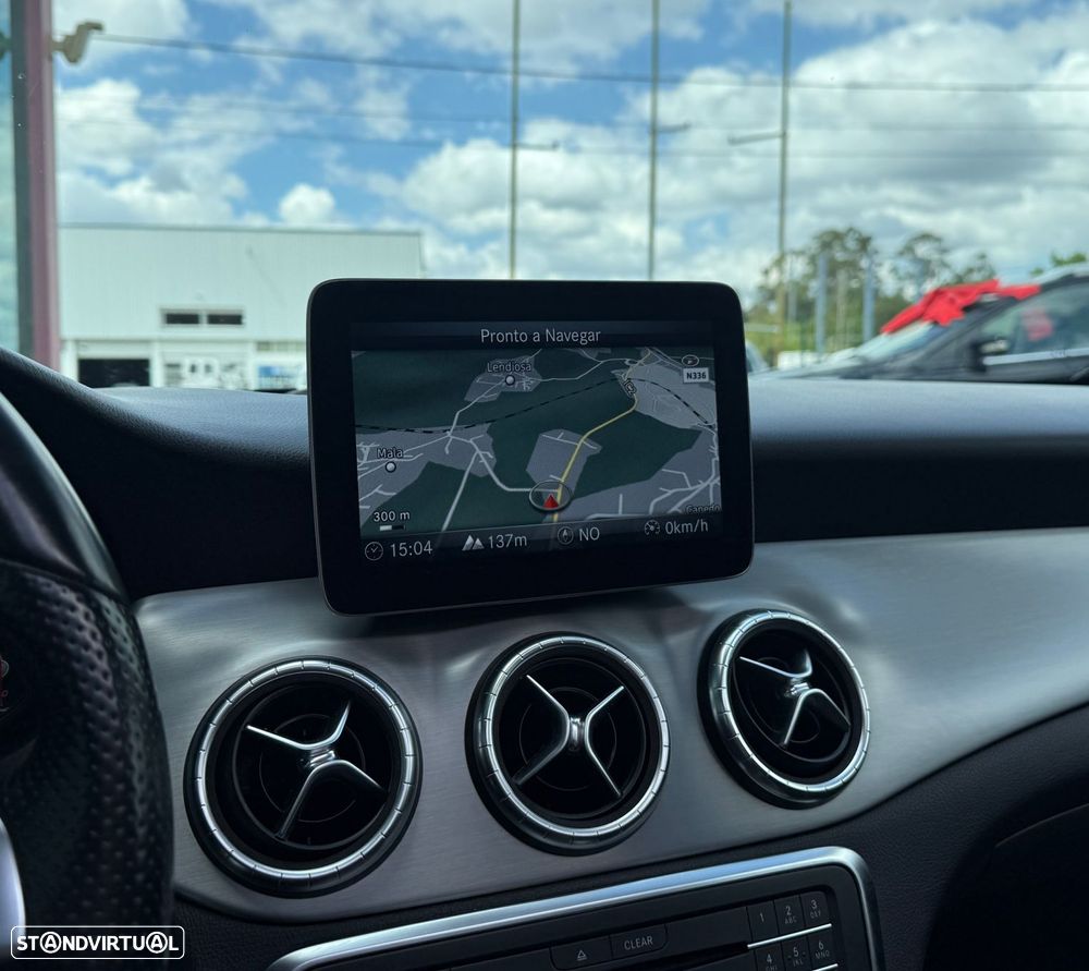 Mercedes-Benz CLA 180 d Shooting Brake AMG Line - 16