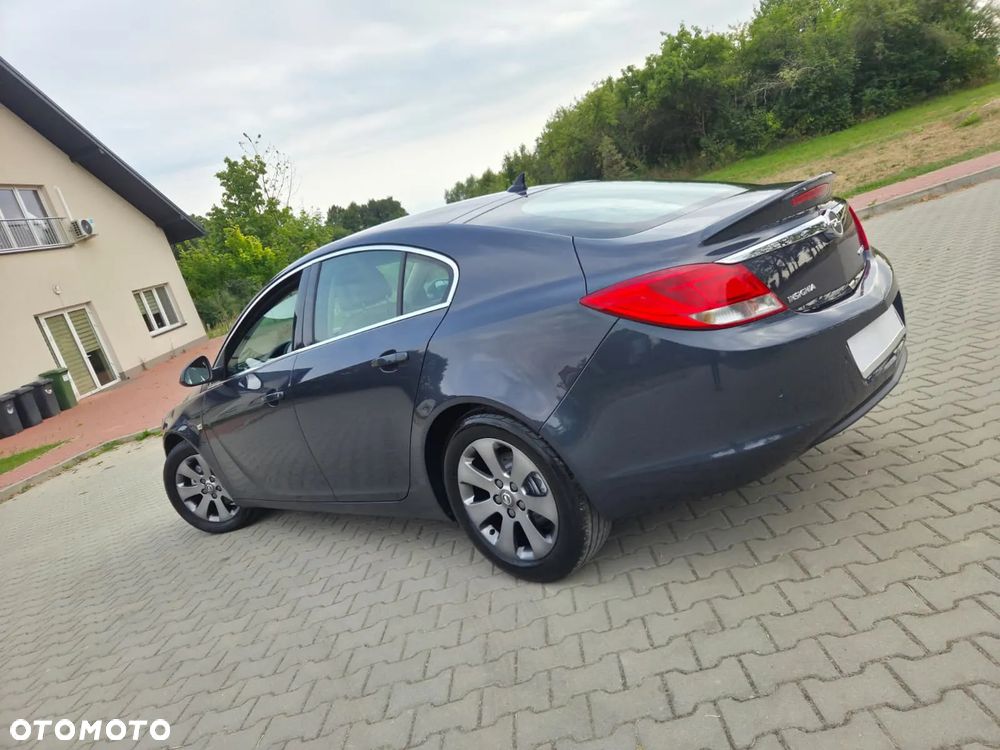 Opel Insignia 2.0 CDTI - 9