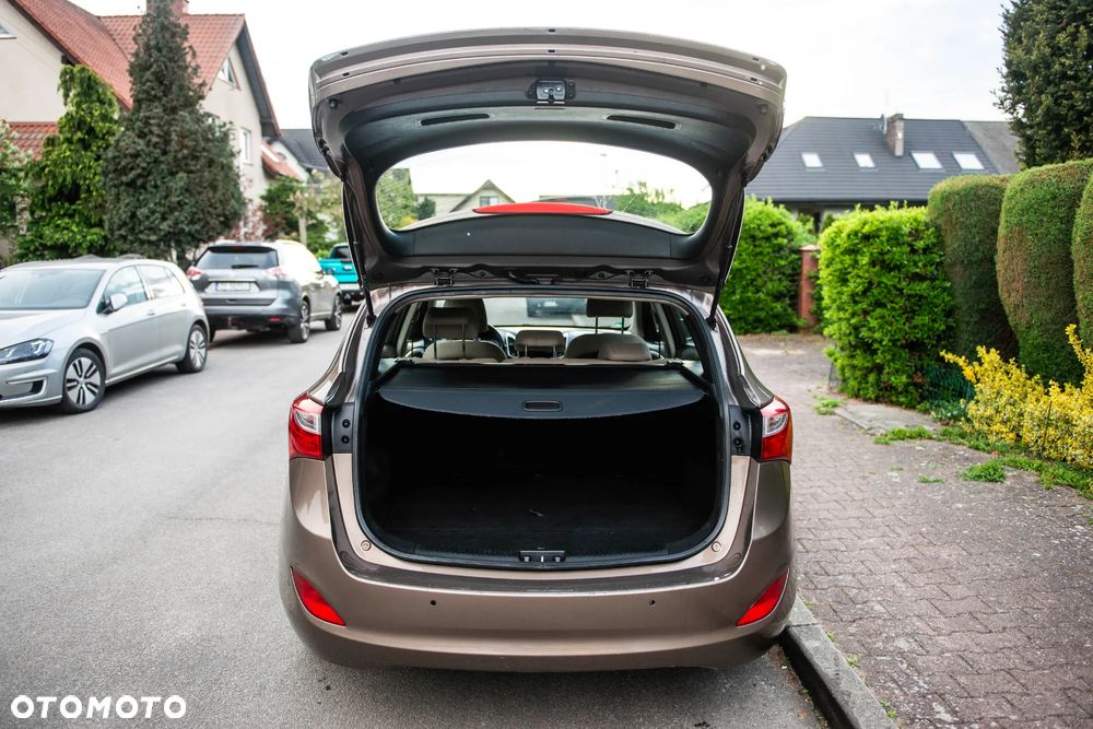 Hyundai i30 1.6 Comfort - 7