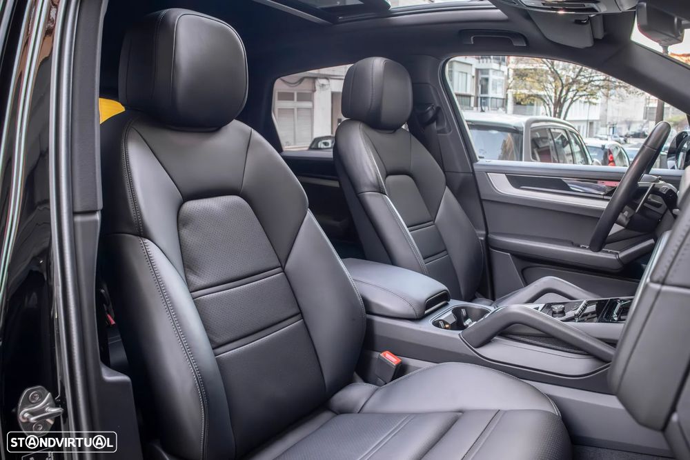 Porsche Cayenne E-Hybrid - 35