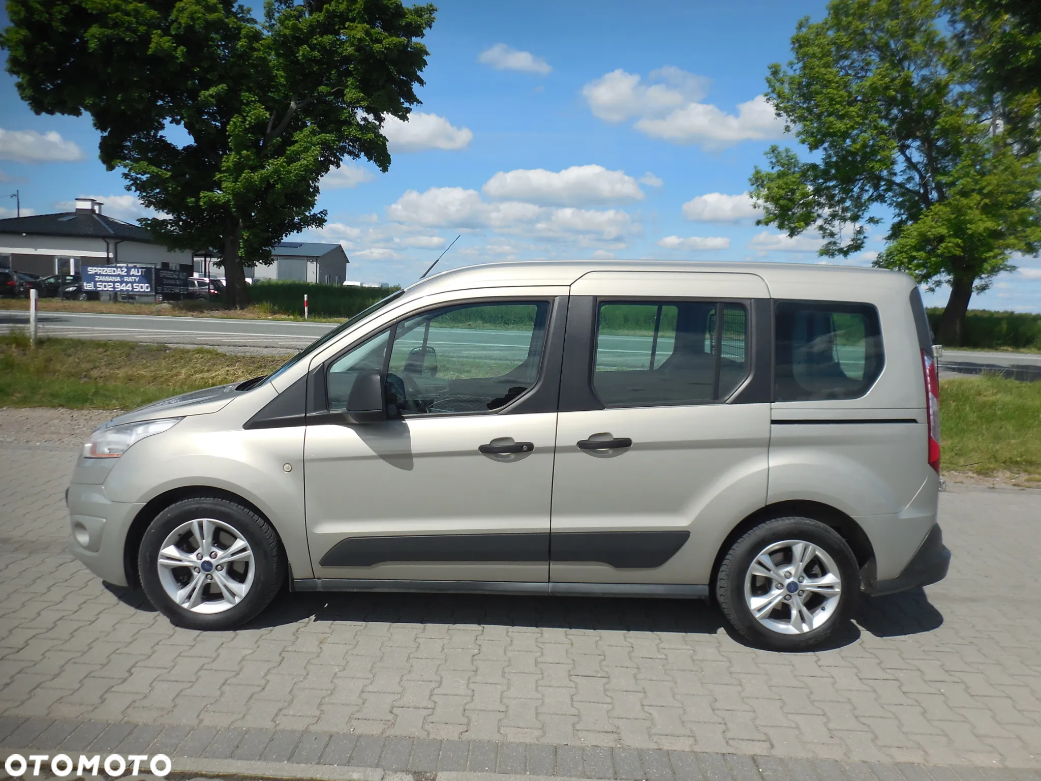 Ford Transit Connect - 4