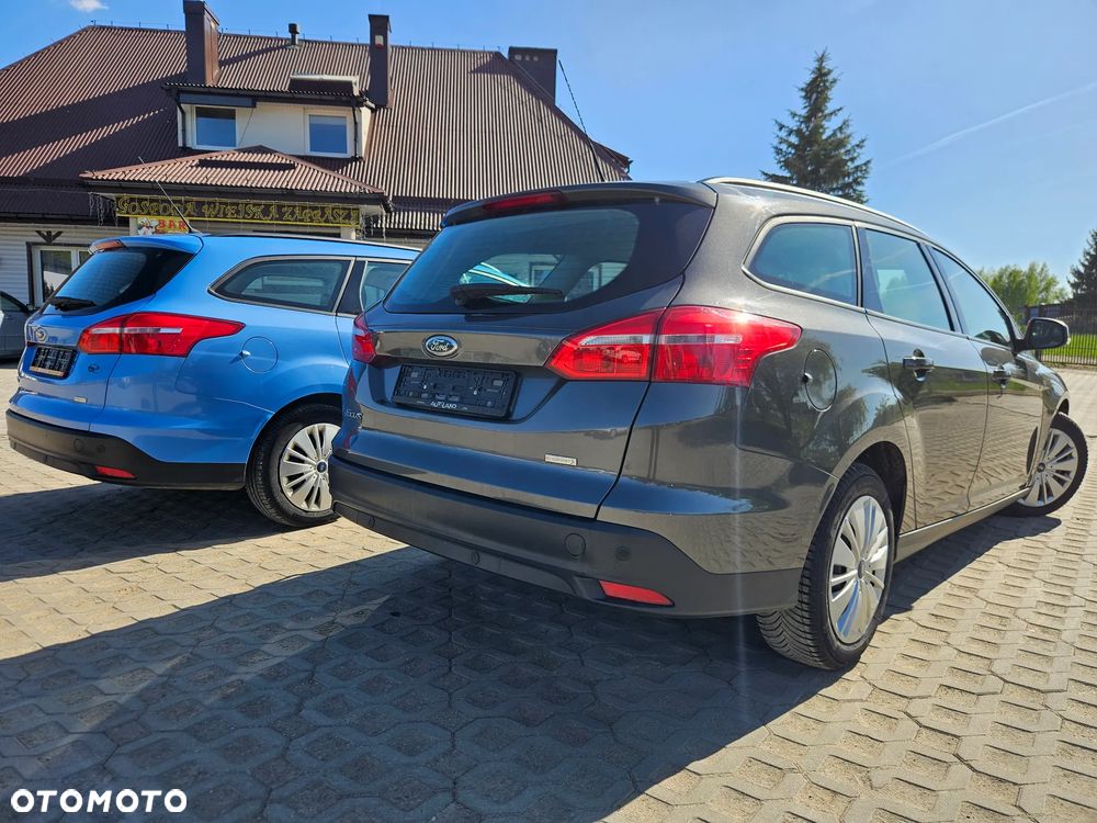 Ford Focus 1.0 EcoBoost Start-Stopp-System COOL&CONNECT DESIGN - 3