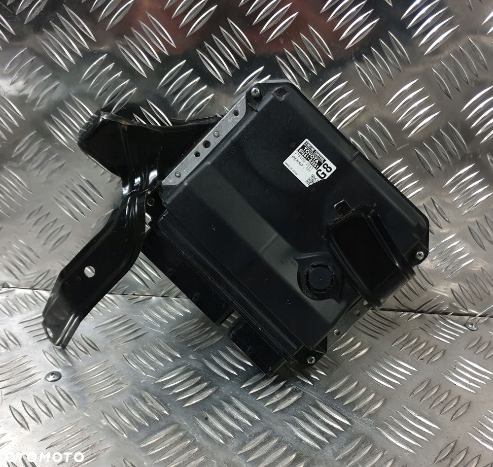komputer silnika toyota rav4 2.2 d 89661-42851 - 2