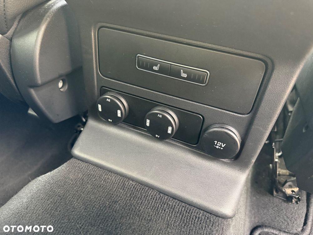 Jaguar F-Pace 20d AWD R-Sport - 29