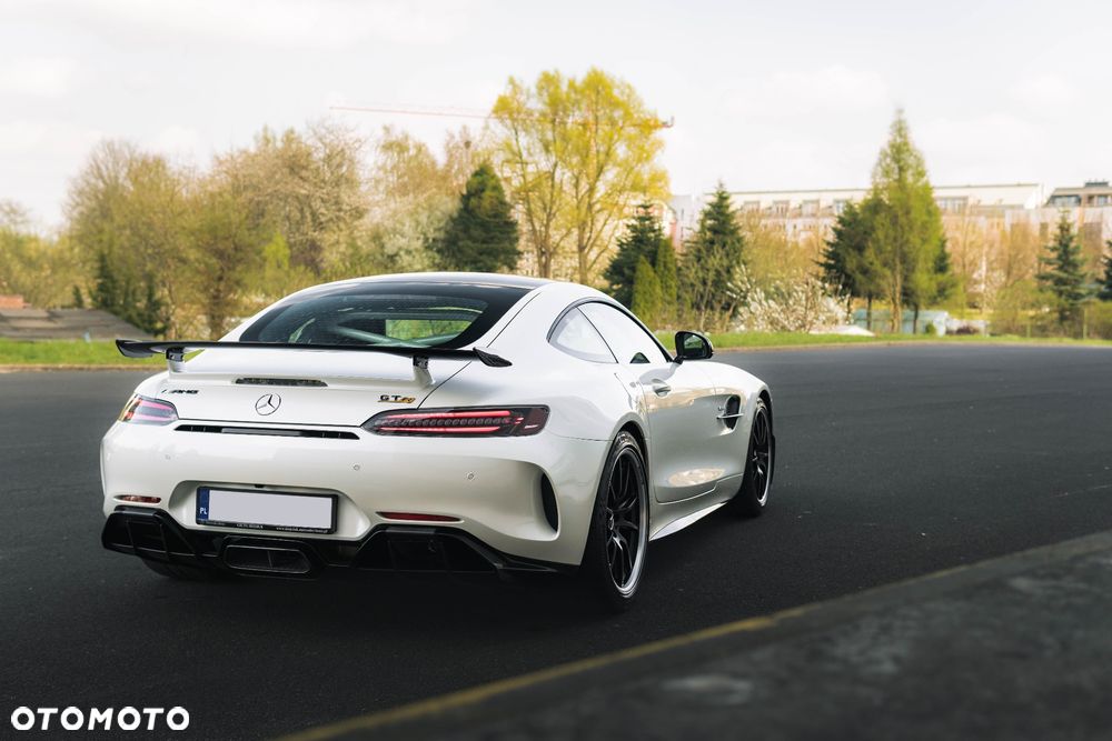 Mercedes-Benz AMG GT - 7