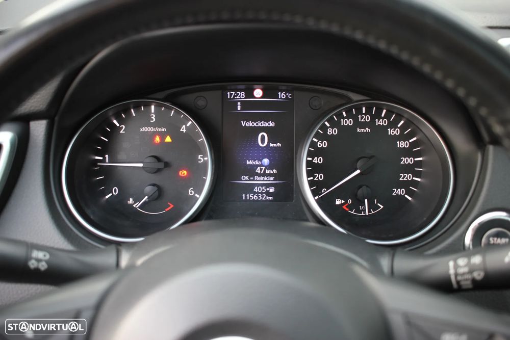 Nissan Qashqai 1.5 dCi N-Connecta Business - 11