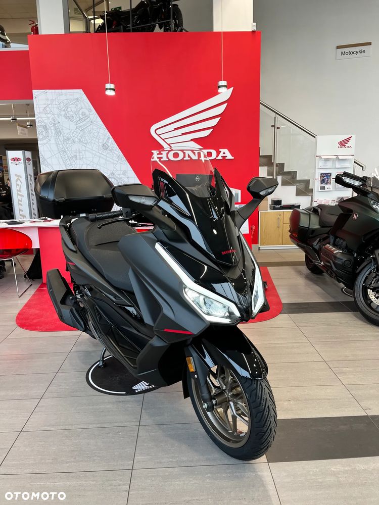 Honda NSS - 16