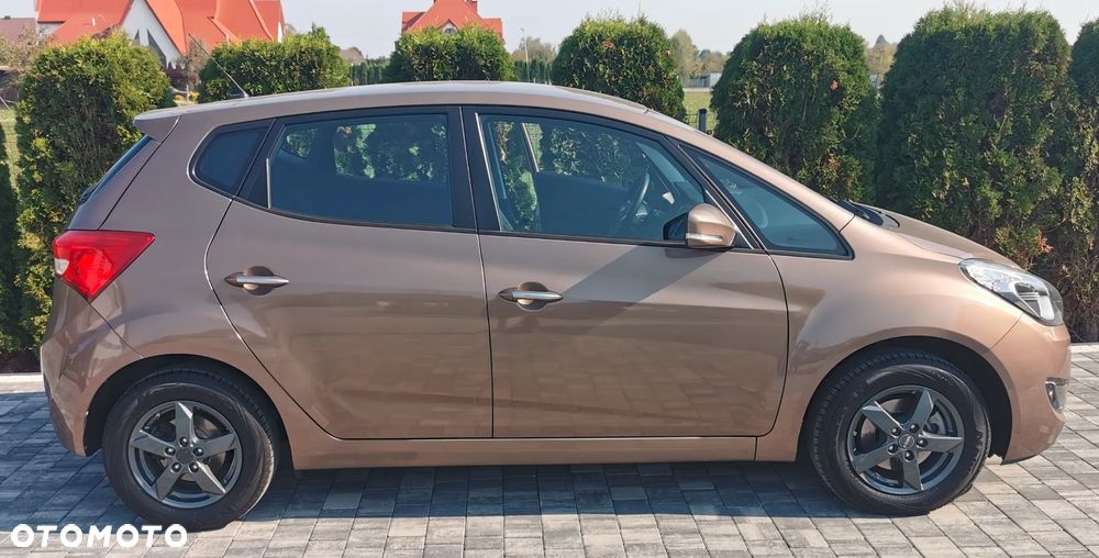 Hyundai ix20 - 17