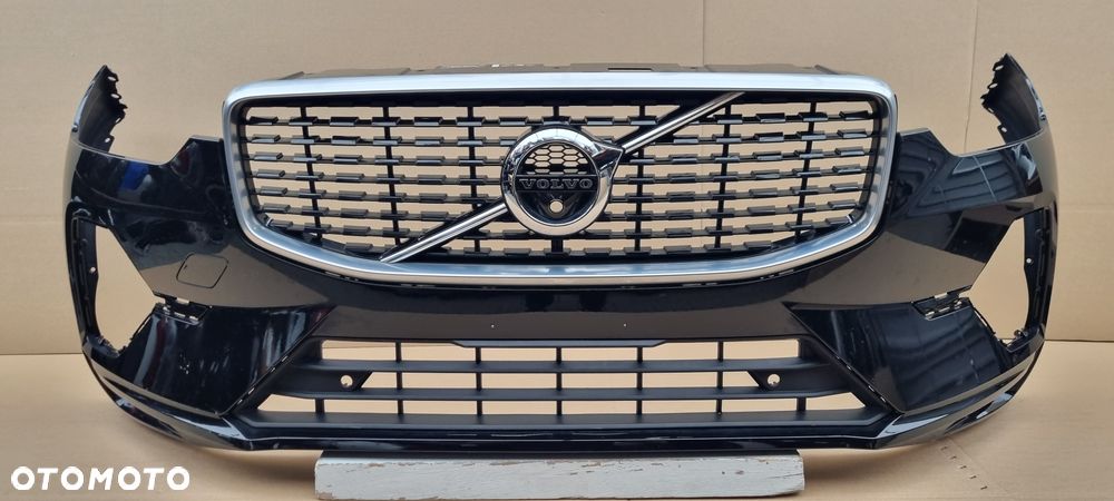 VOLVO XC60 II LIFT 2021- Zderzak przód oryginał MA082 - 3