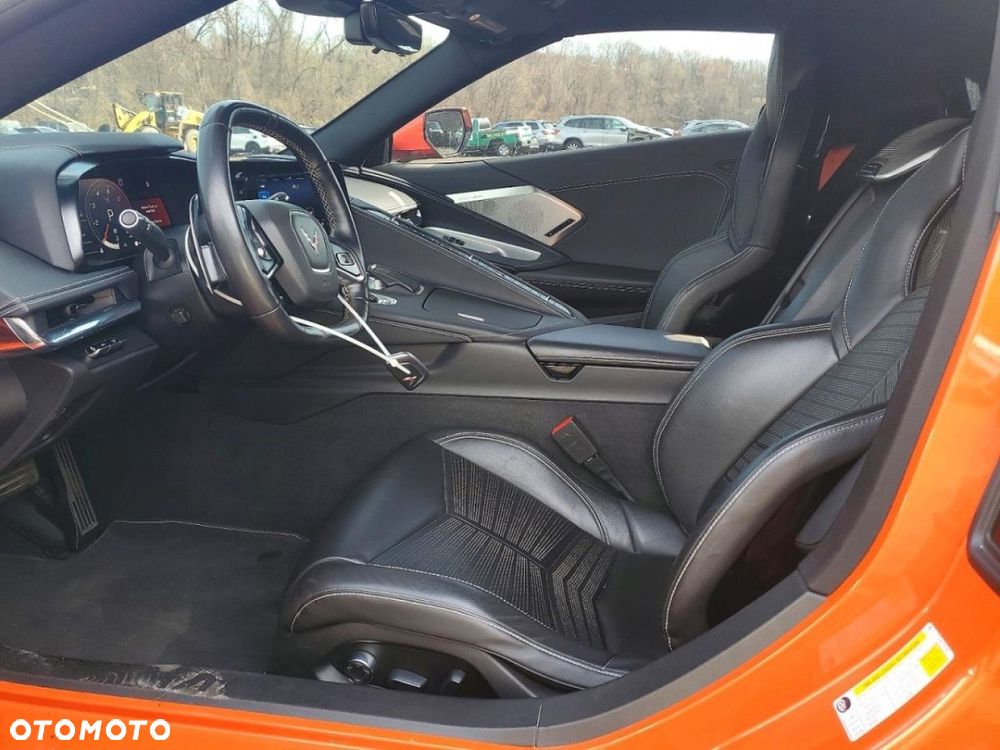 Chevrolet Corvette - 7