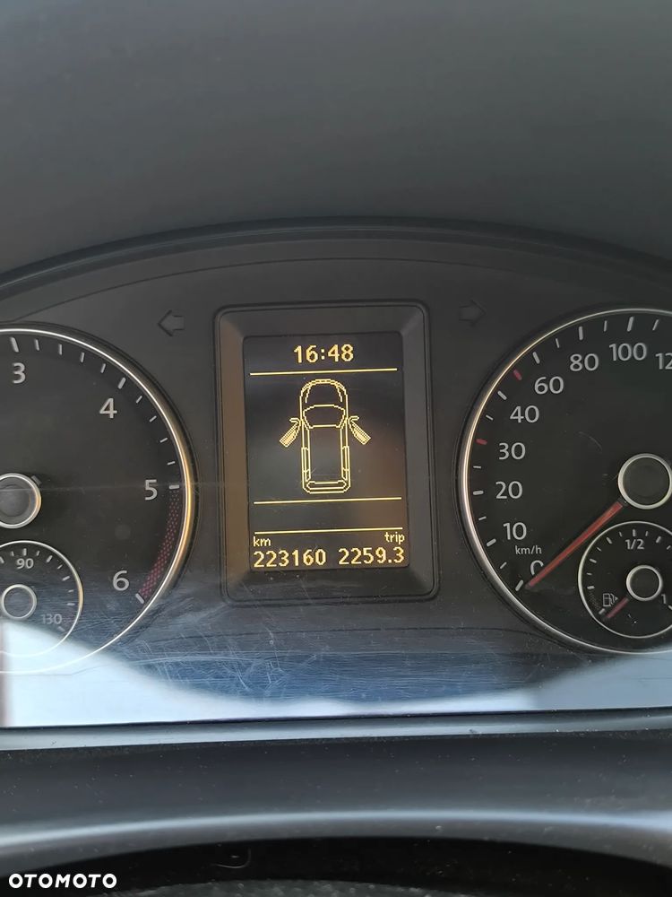 Volkswagen Touran - 6