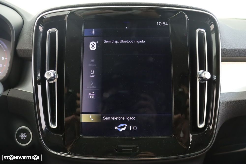 Volvo XC 40 2.0 D3 Momentum Geartronic - 21