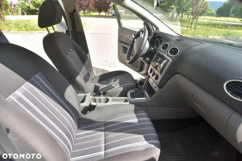 Ford Focus 1.6 TDCi Trend - 14