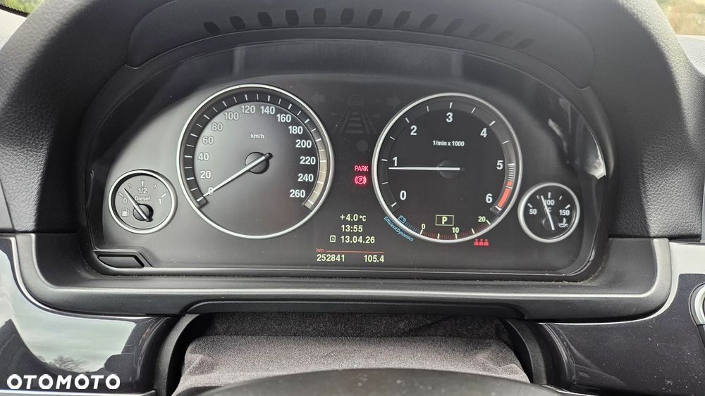 BMW Seria 5 525d xDrive Sport-Aut Modern Line - 30