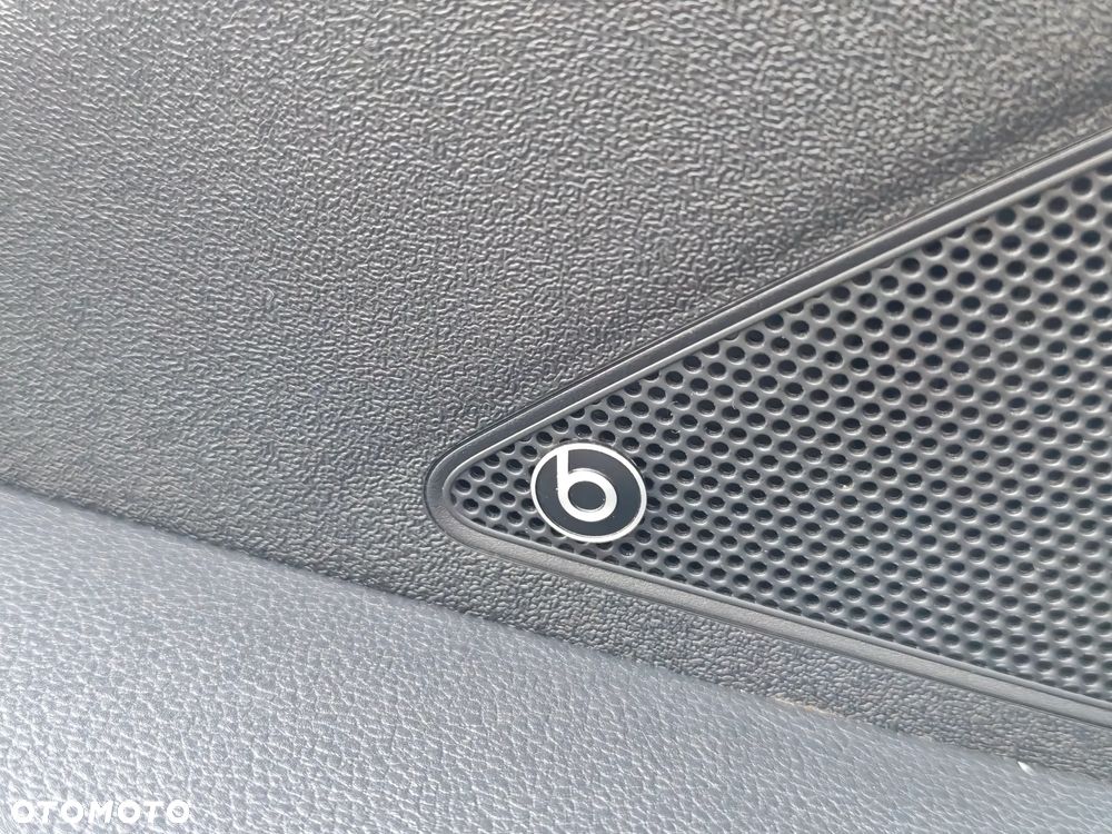 Volkswagen up! GTI - 19
