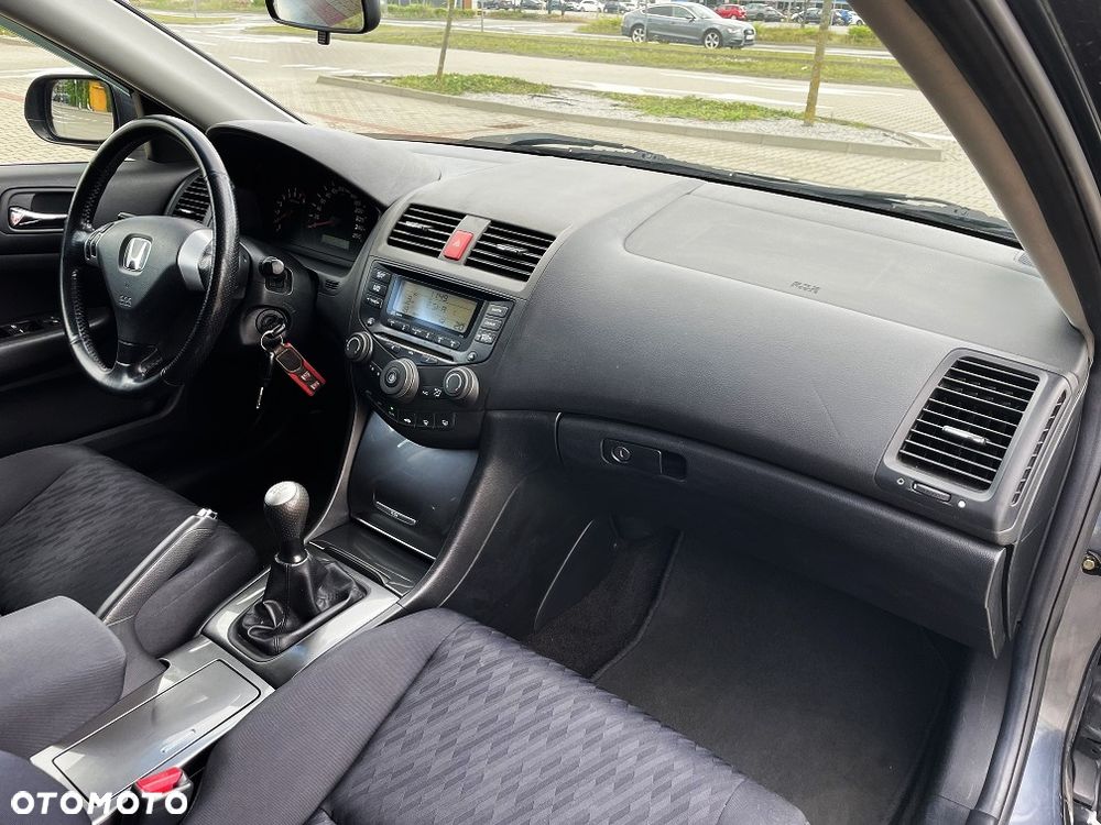 Honda Accord 2.0 i Comfort - 16
