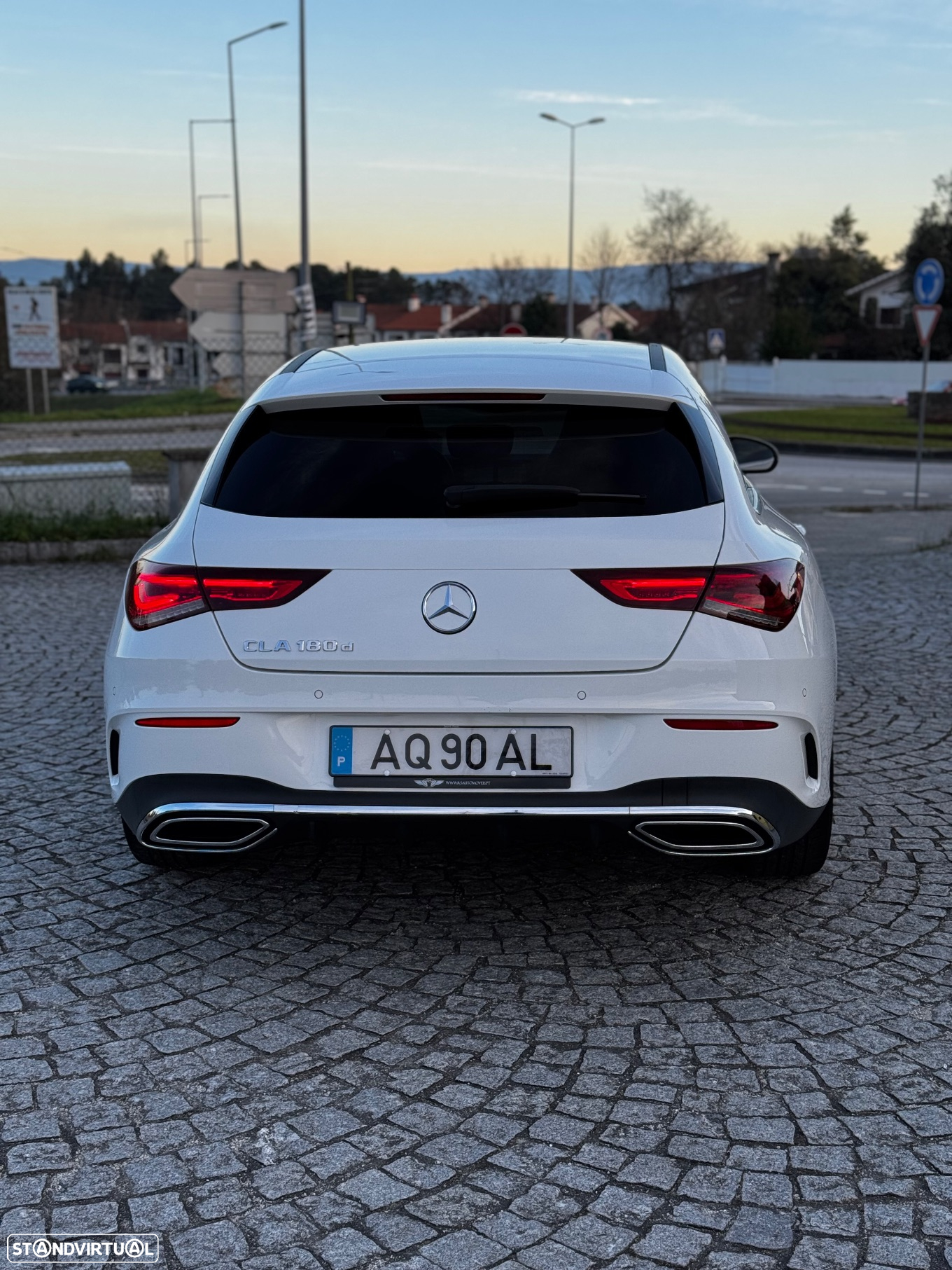 Mercedes-Benz CLA 180 d Shooting Brake AMG Line Aut. - 4