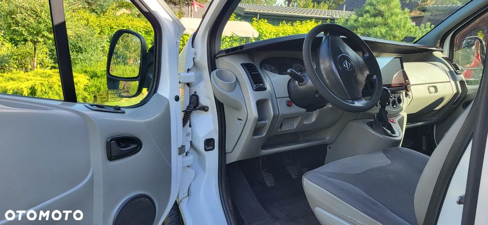 Opel VIVARO - 9