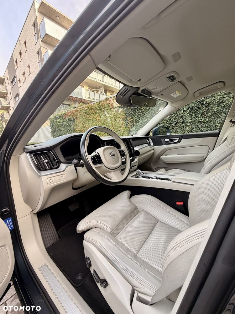 Volvo XC 60 T5 AWD Inscription - 23
