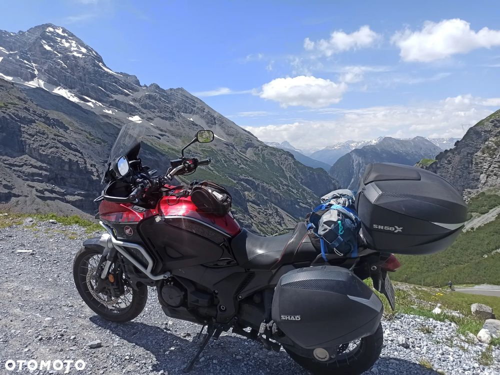 Honda VFR - 16