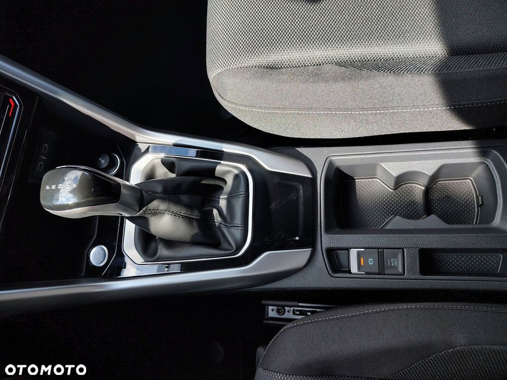 Volkswagen T-Roc - 16