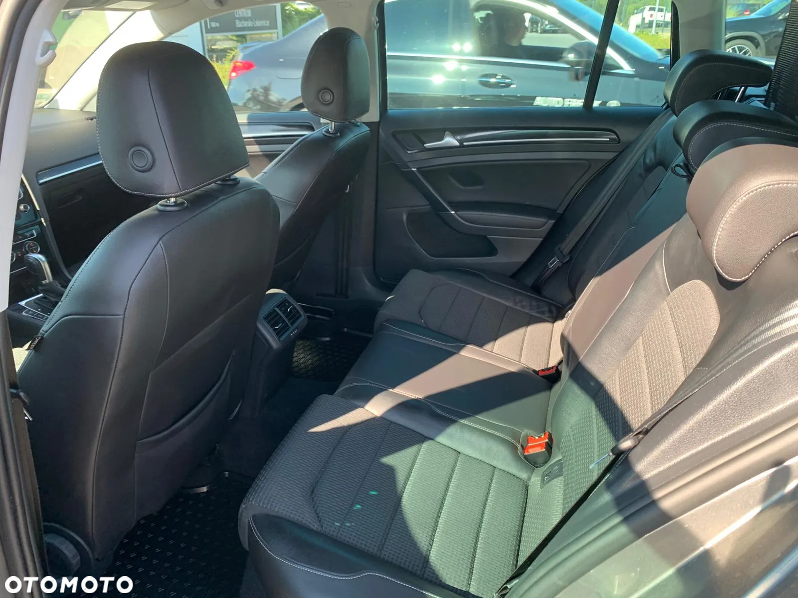 Volkswagen Golf VII 2.0 TDI BMT Highline DSG - 19