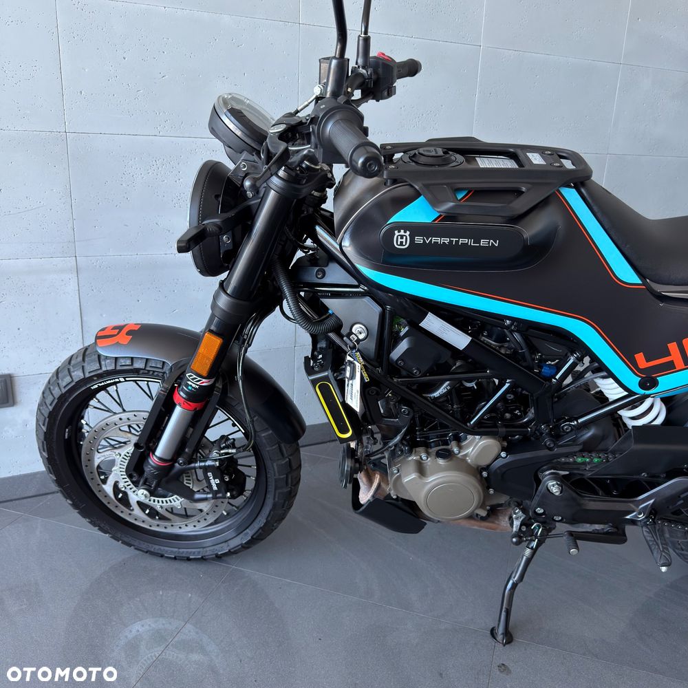 Husqvarna Svartpilen - 11