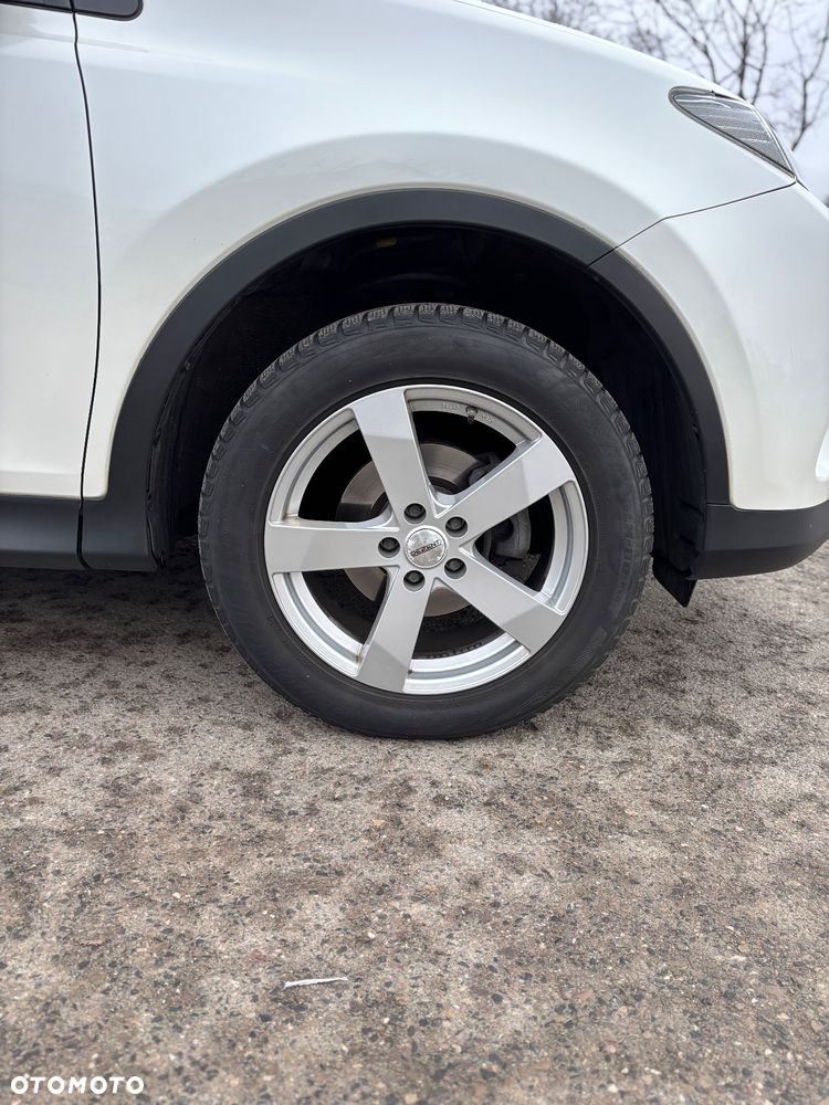 Toyota RAV4 2.2 D-4D Premium - 21