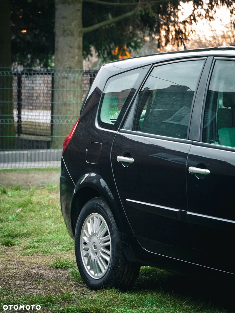 Renault Grand Scenic - 3