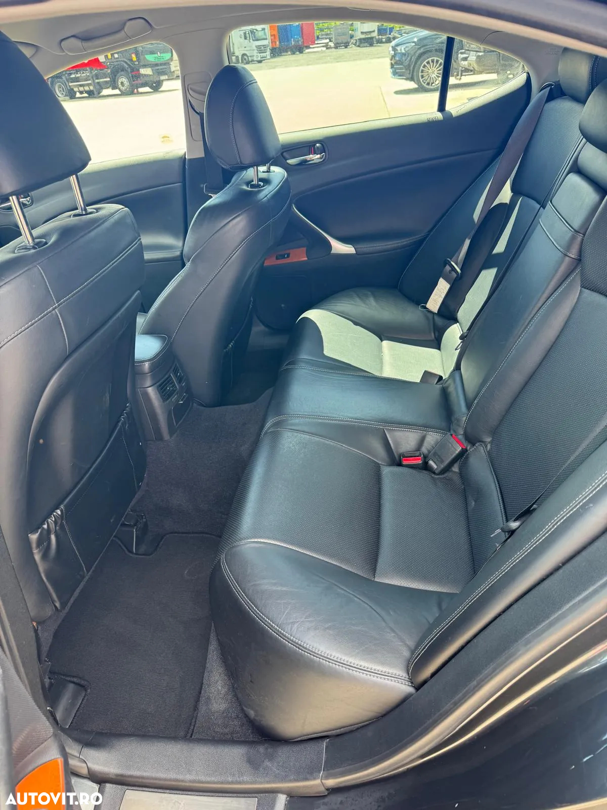 Lexus Seria IS 220d Business - 14