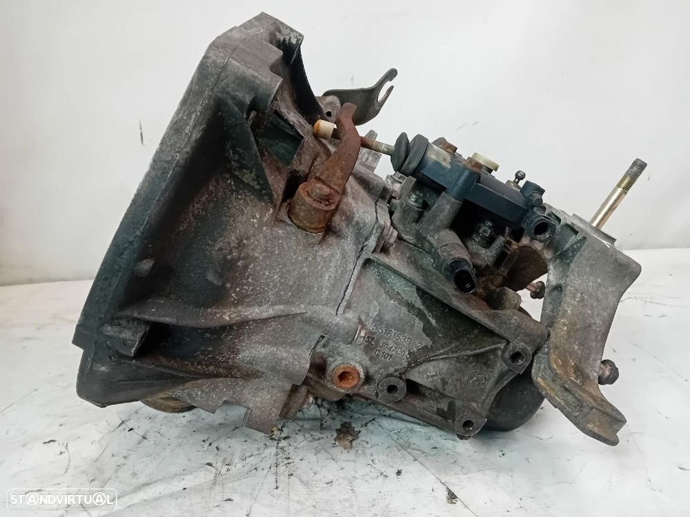 Caixa de velocidades manual FIAT Punto (188_) - 2