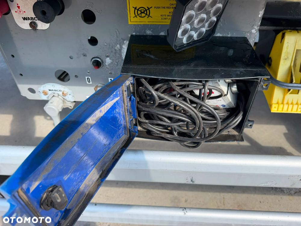 Stas Ruchoma podłoga 94m3 Podłoga 10 mm 2019 rok - 11