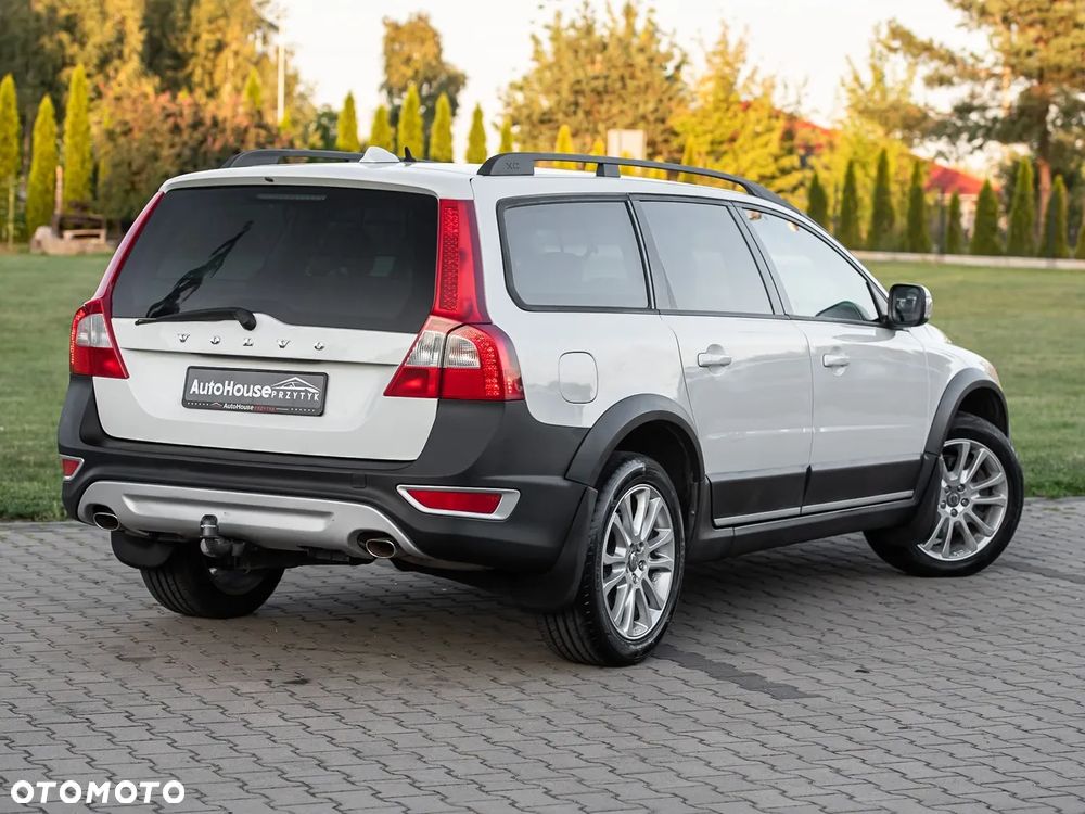 Volvo XC 70 D5 AWD Kinetic - 11