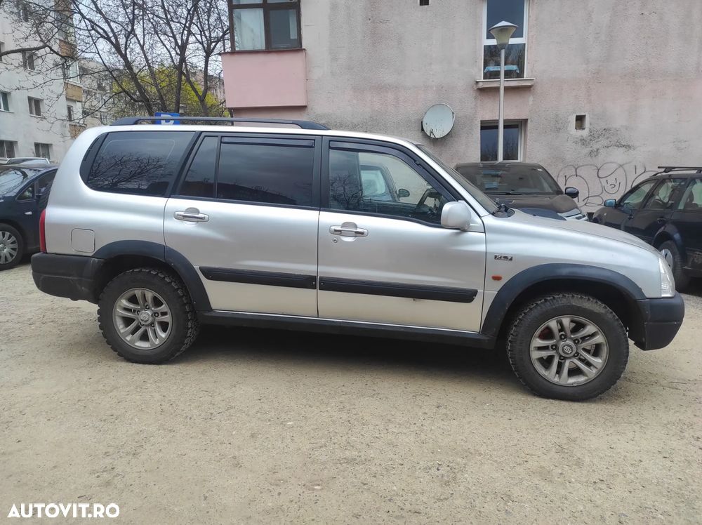Suzuki Grand Vitara XL-7 2.0 TD Comfort + - 6