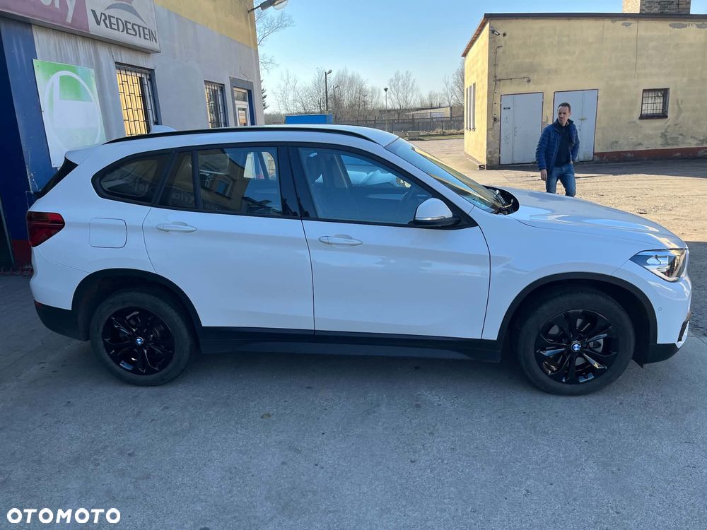 BMW X1 sDrive18i Advantage - 3