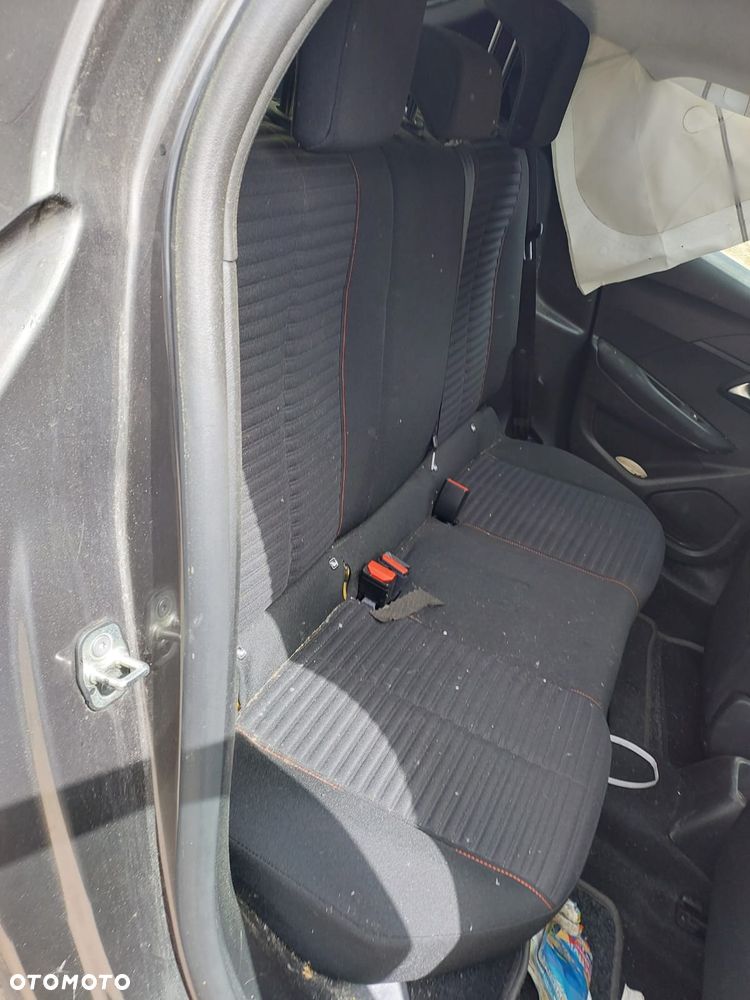 Peugeot 208 PureTech 100 Allure - 10