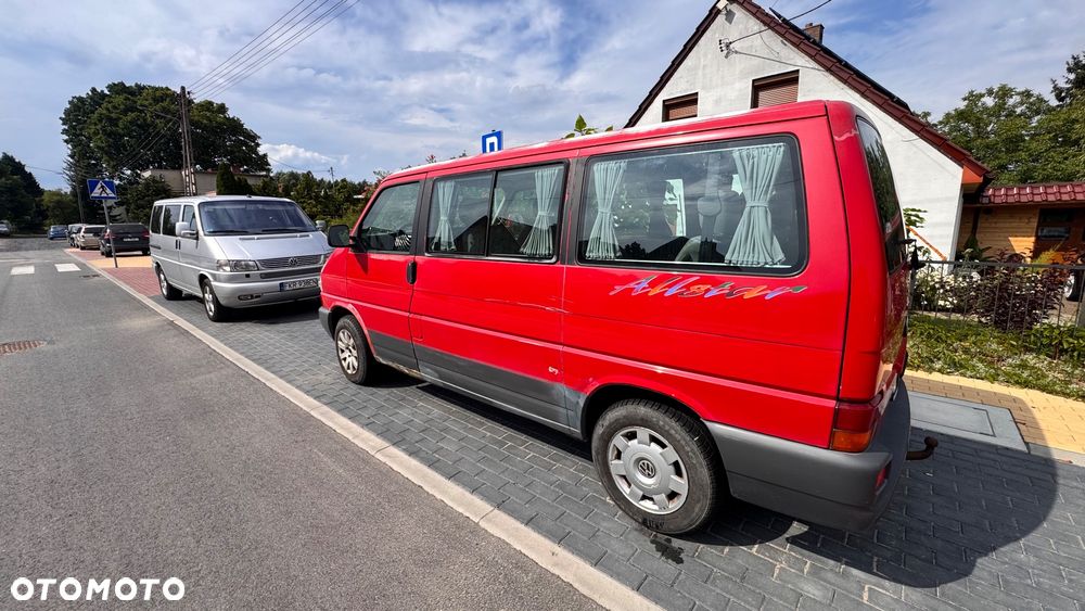 Volkswagen Multivan - 11