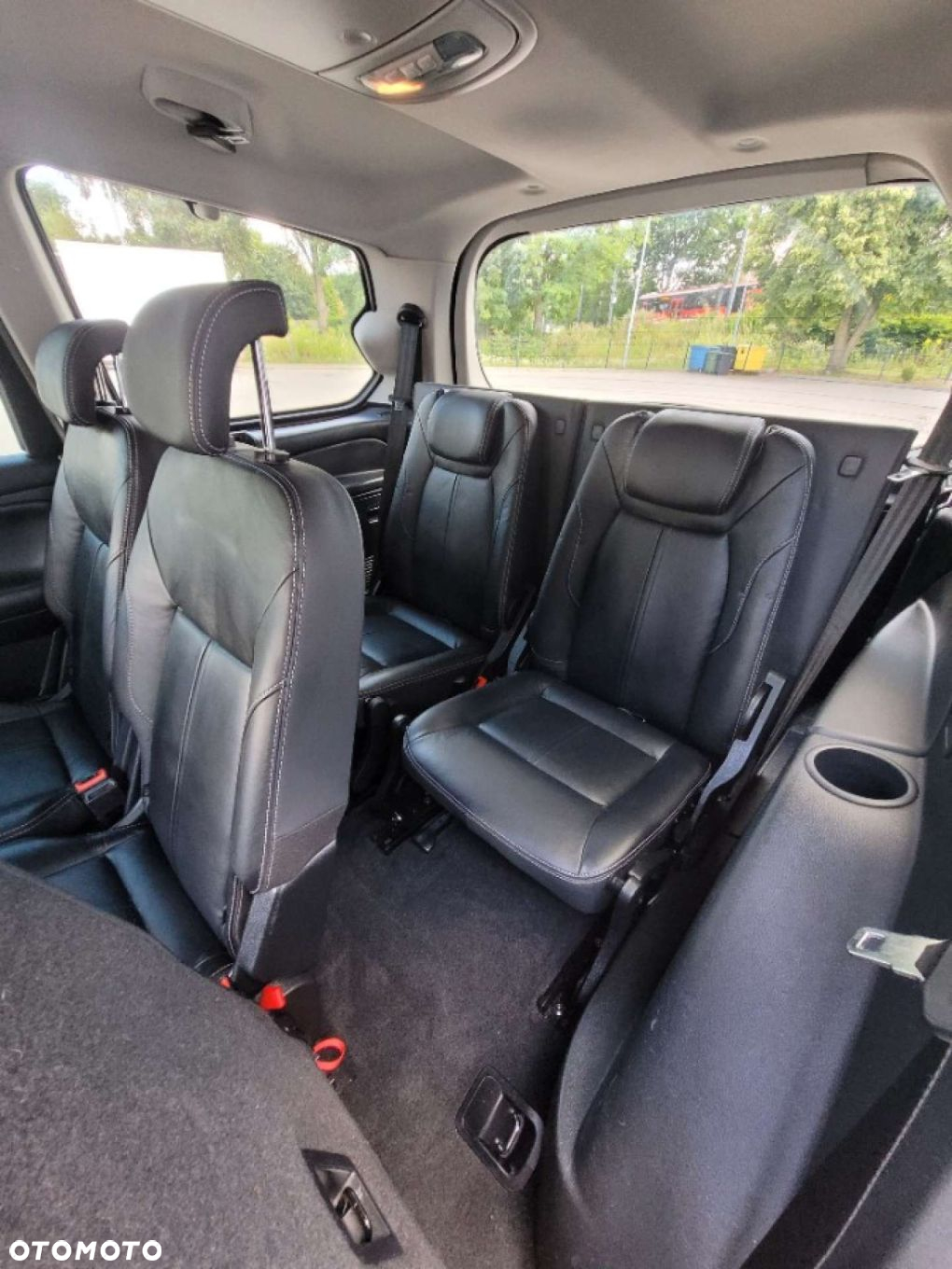 Ford Galaxy - 16
