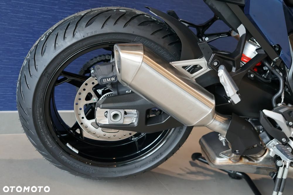 BMW S - 33
