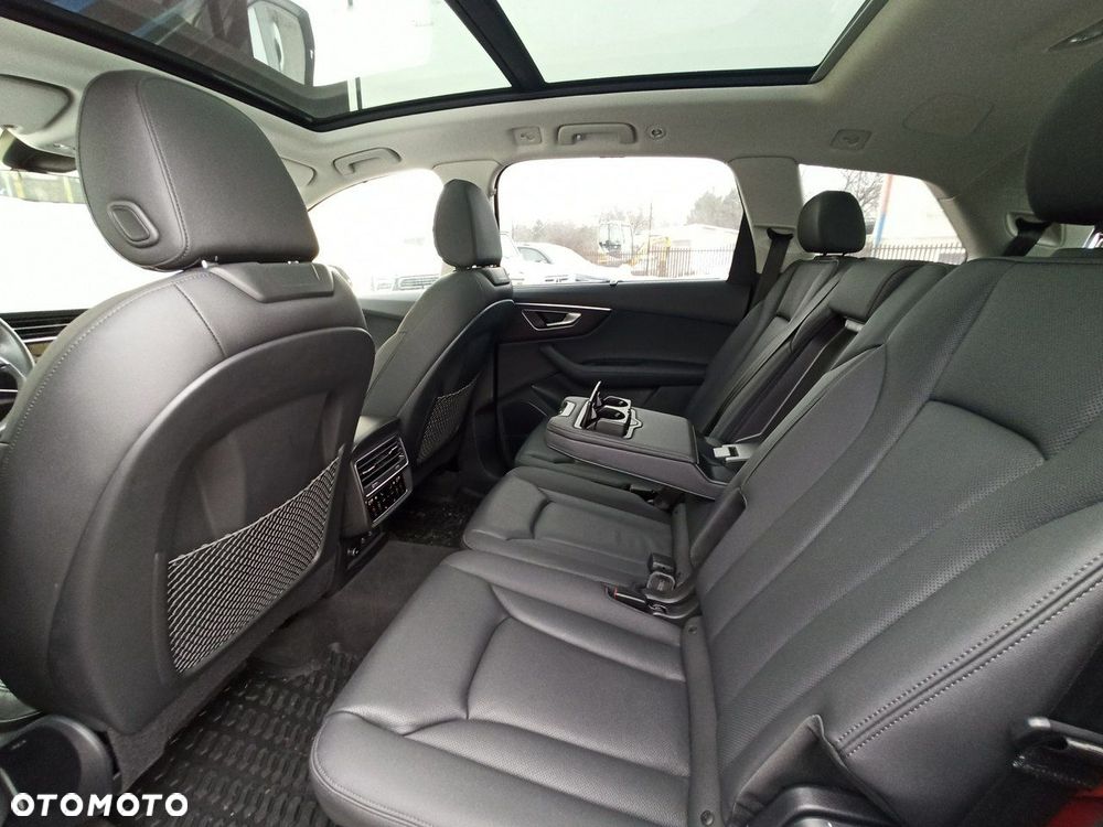 Audi Q7 - 8
