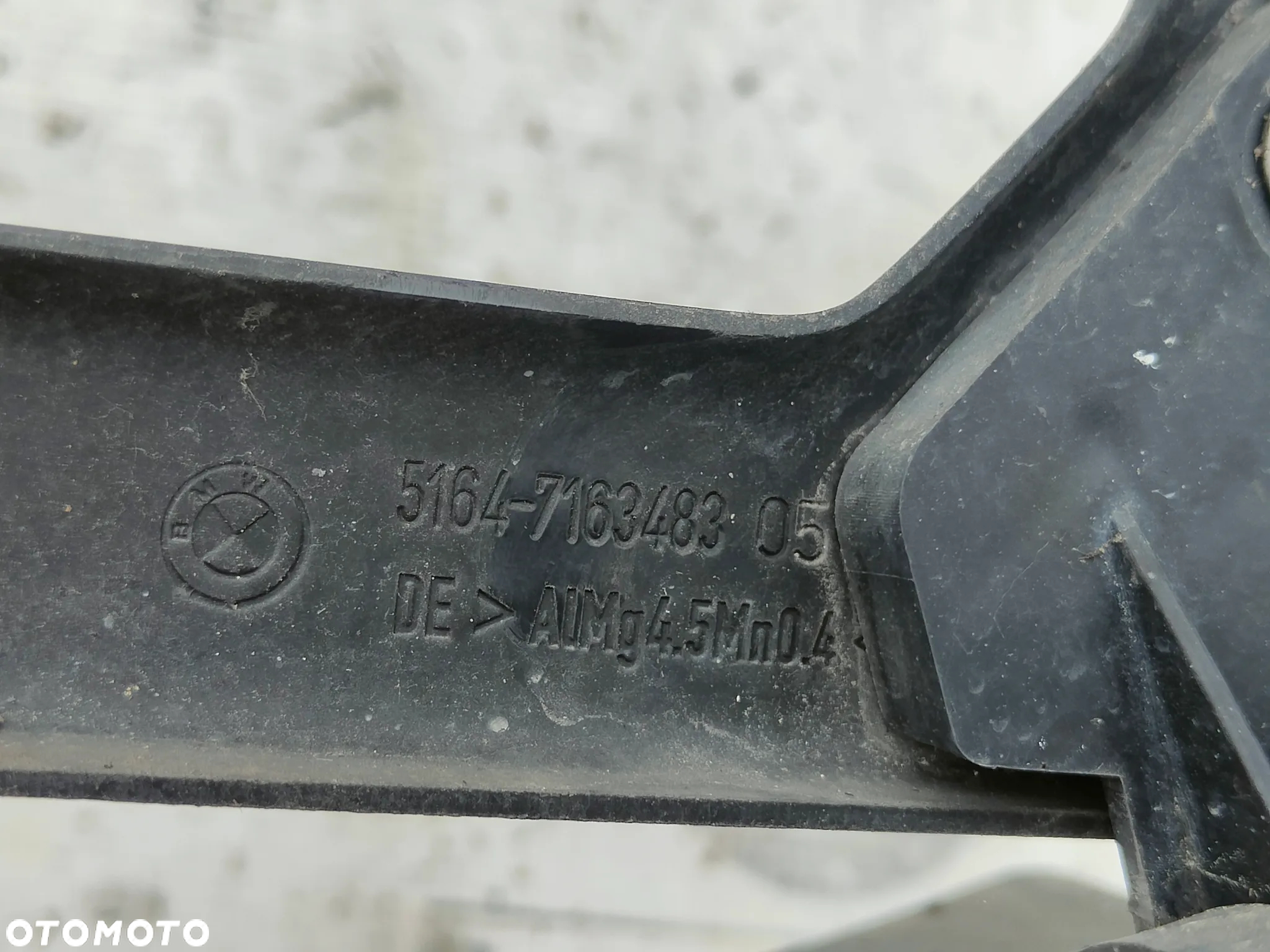 BMW E60 E61 Okular Wlot powietrza na tarczę hamulcową zamykany prawy 7178118 - 6