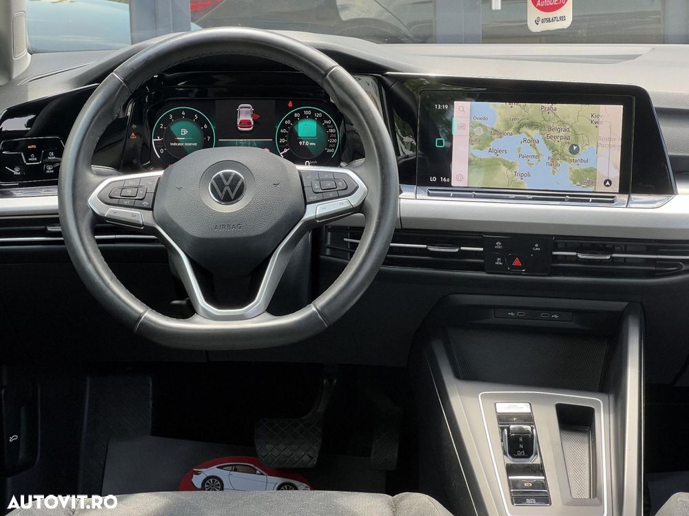 Volkswagen Golf 1.0 eTSI DSG MHEV Life - 10