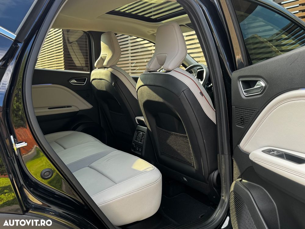 Renault Captur PHEV 160 Engineered - 25