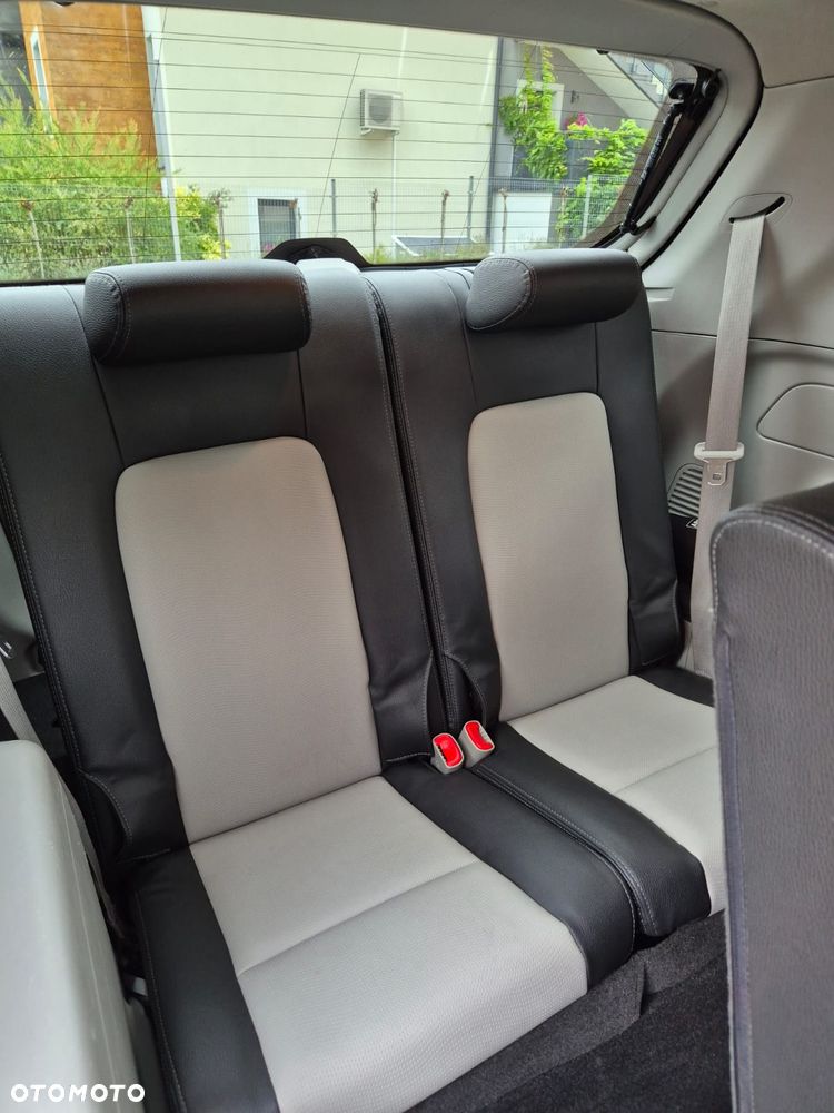 Chevrolet Captiva 2.2 d LTZ - 12