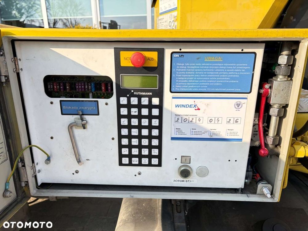 Nissan CABSTAR 35.11 / I rejestracja 2011 - 14