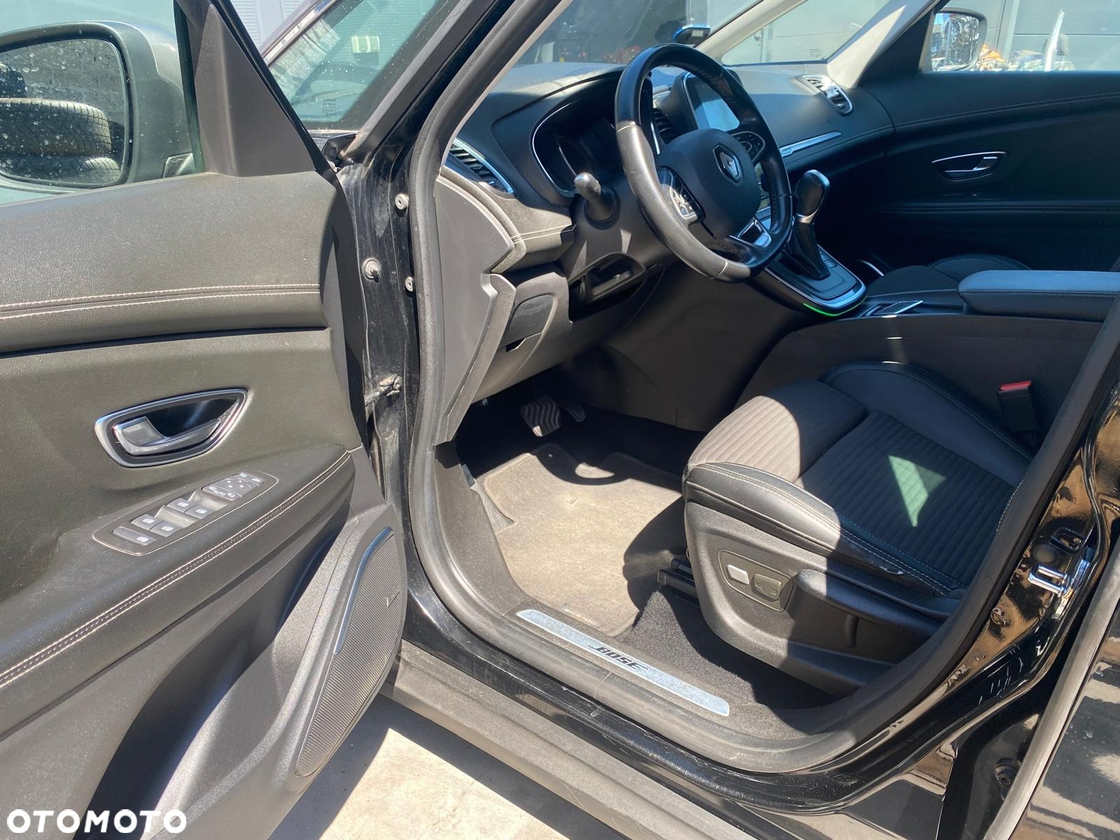 Renault Scenic ENERGY dCi 160 EDC INITIALE PARIS - 12