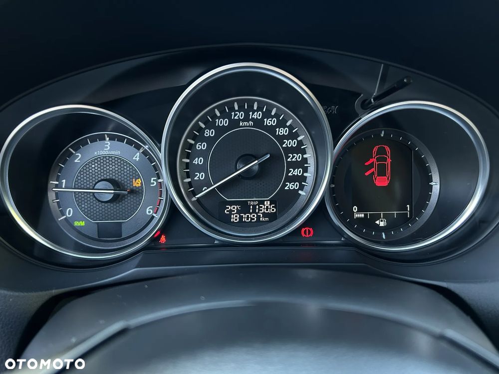 Mazda 6 - 8