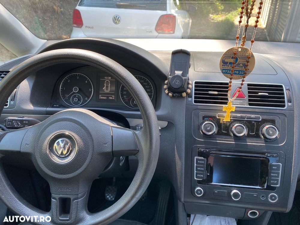Volkswagen Touran 1.6 TDI Highline - 13