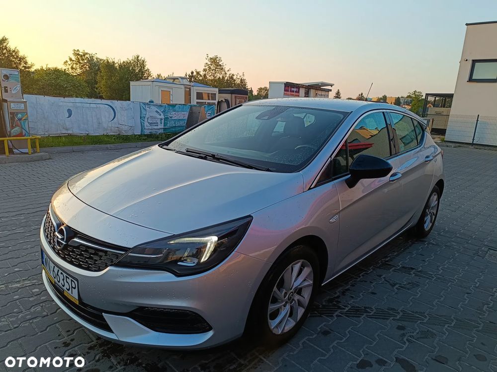 Opel Astra 1.2 T Business Elegance S&S - 4