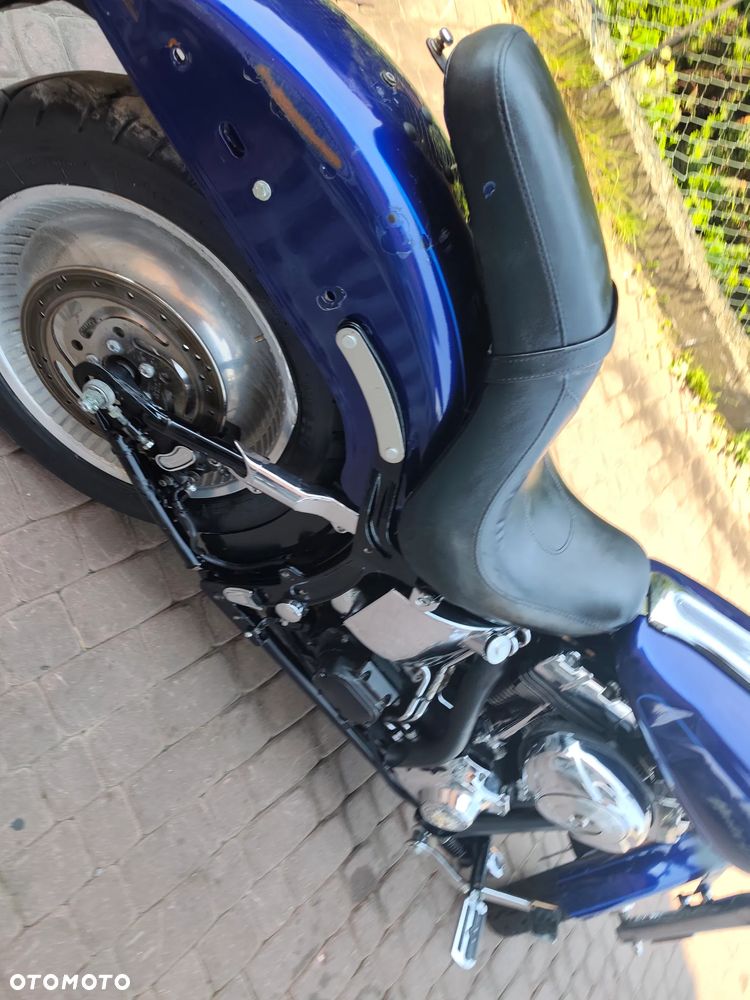 Harley-Davidson Dyna Street Bob - 19